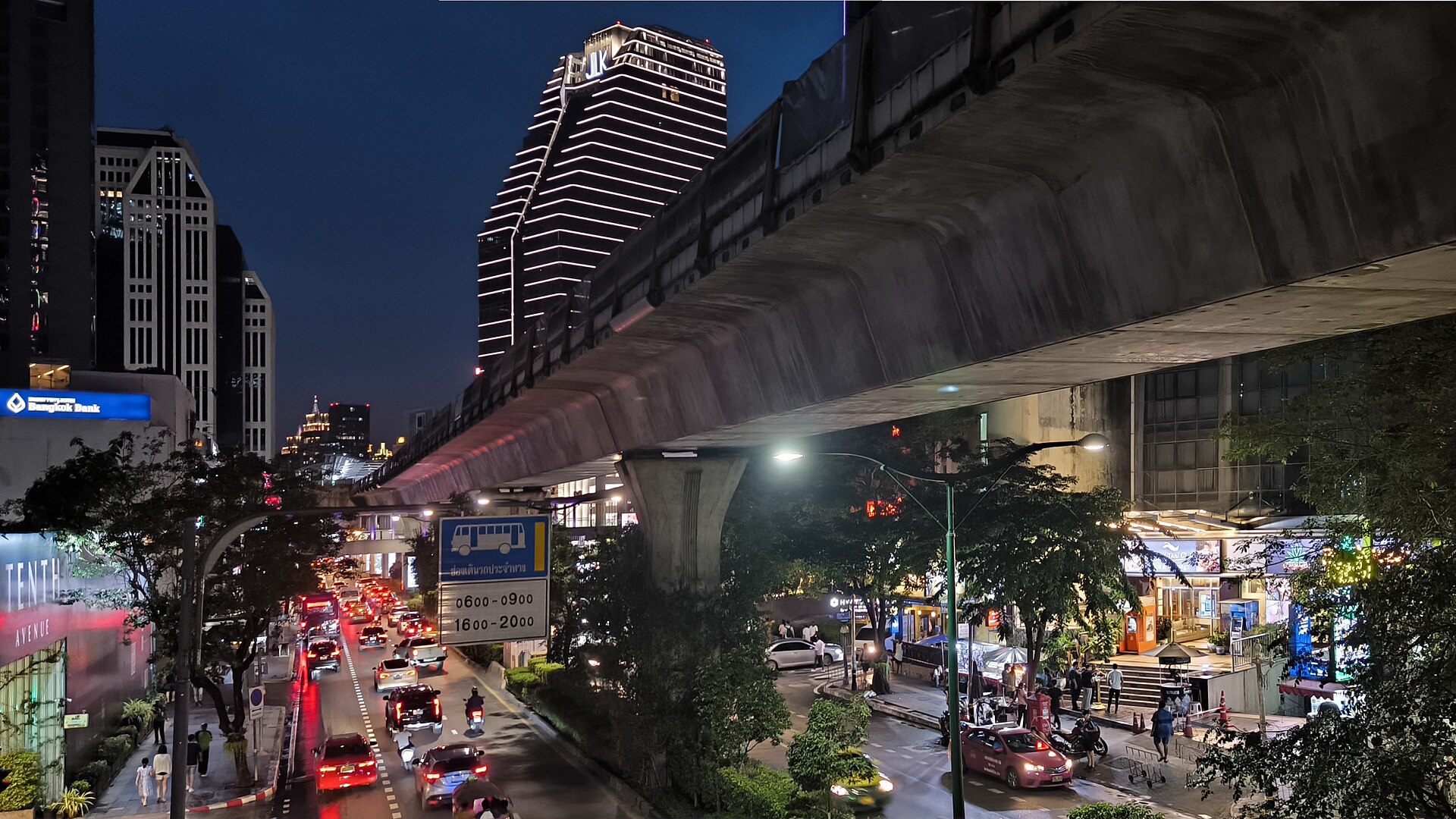 Sukhumvit Bangkok soir